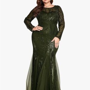 Elegant Green Evening Gown
